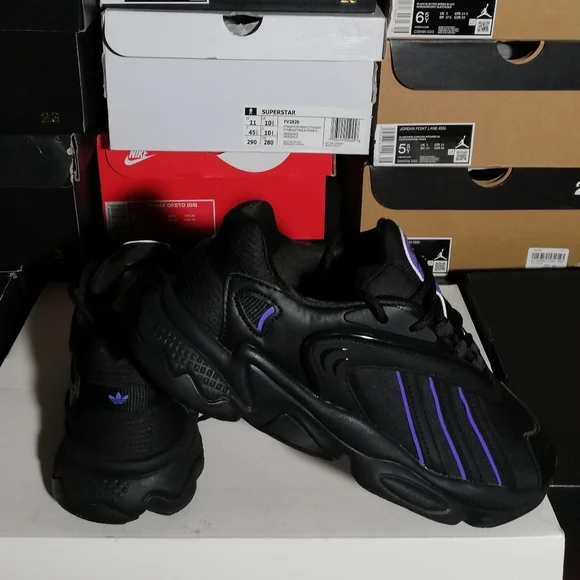 ADIDAS OZTRAL DEEPBLACK/PURPLE WOMEN'S US SIZE 6 BRAND NEW BUT NO BOX - Picture 3 of 12
